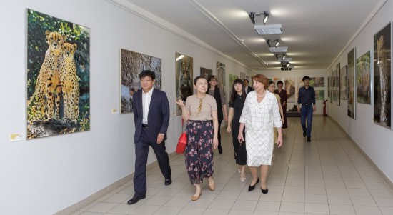 Дарвиновский музей посетила большая делегация от Посольства КНР в России