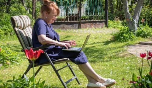 Долголетам из Котловки помогут освоить смартфон и ноутбук