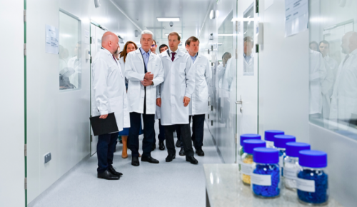 Собянин: Рост производства лекарств на московских фармпредприятиях составил две трети