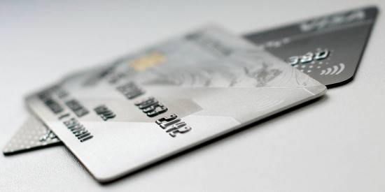 Полицейские из ЮЗАО задержали сотрудника банка, списавшего деньги с карты клиента