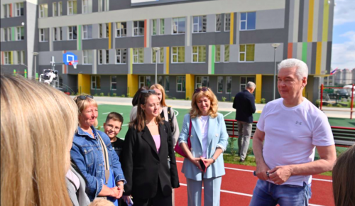 Собянин открыл новую школу в Молжаниновском районе столицы