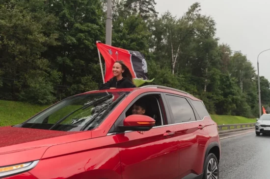 Патриотическая акция по знаковым местам. В ЮЗАО прошёл автопробег