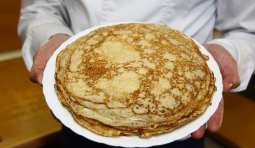 На площадках «Московских сезонов» в ЮЗАО приготовят блины, кулебяки, кренделя и вареники