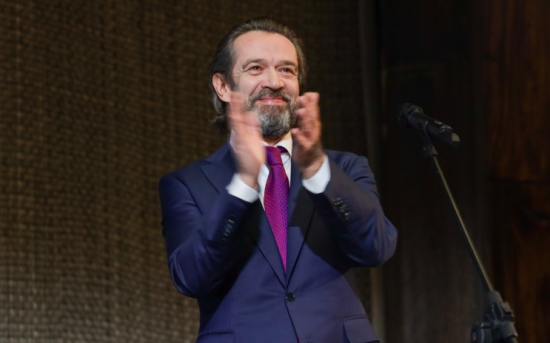 Владимир Машков провел встречу с молодежью в общественном штабе Сергея Собянина