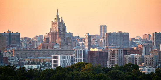 Кандидаты в мэры обсуждают парковку, велодорожки, ГОСТы и «цифру»