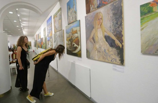 Путешествие с Кубани в Москву. В галерее «Нагорная» работает выставка «Дорога странствий»