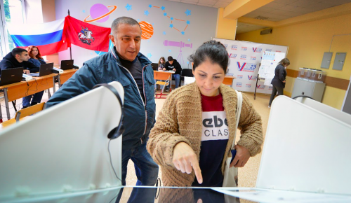 Более 2,5 млн москвичей проголосовали на выборах мэра столицы к 20:00