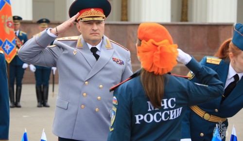 В Москве курсанты и студенты Академии ГПС МЧС России приняли Присягу и дали торжественную Клятву