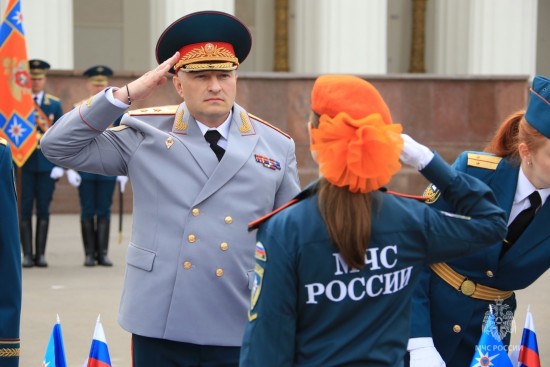 В Москве курсанты и студенты Академии ГПС МЧС России приняли Присягу и дали торжественную Клятву