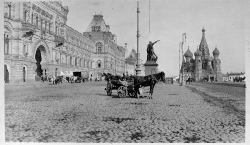 Библиотека Дворца пионеров проведет 12 октября онлайн-лекцию «Москва на старых открытках»