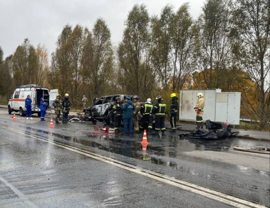Водитель и пассажирка погибли в аварии в Соловьином проезде