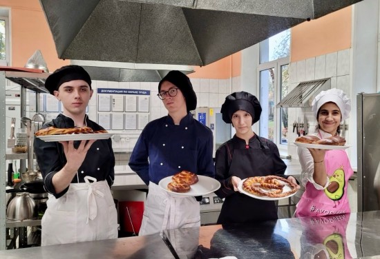 Студенты отделения «Ломоносовское» комплекса «Юго-Запад» прошли кулинарный тренинг
