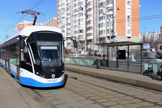 Маршруты трамваев изменятся в связи с ремонтом путей на Ломоносовском проспекте