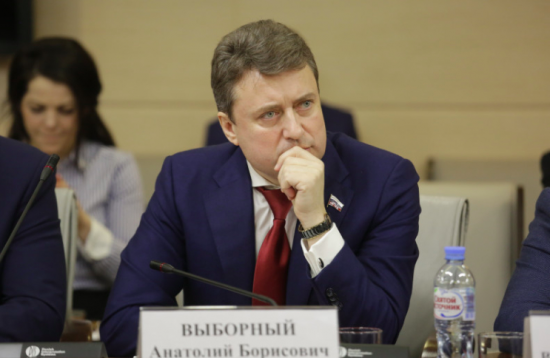 Депутат ГД Выборный: Поощрение заслуженных работников промышленности даст стимул индустриализации Москвы