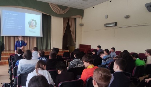 В школе №626 прошла лекция по созданию цифровых продуктов от сотрудника компании «ВКонтакте»