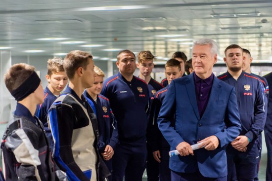 Собянин поздравил московских тренеров и учителей физкультуры с профессиональным праздником