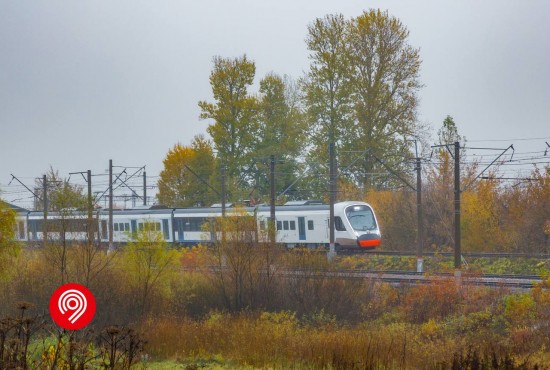 На экспериментальном кольце в Щербинке проходит испытания поезд «Иволга 4.0» 