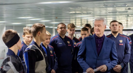 Собянин поздравил столичных тренеров и учителей физкультуры с профессиональным праздником