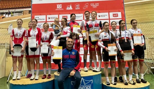 Гонщица «Московской академии велоспорта» взяла «серебро» на Кубке России по велотреку