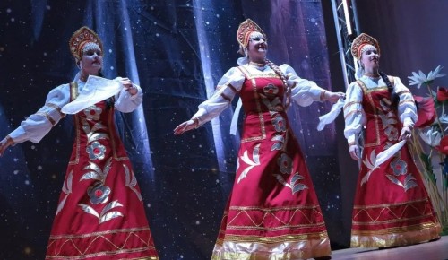 В Северном Бутове прошел праздничный концерт танцевального ансамбля «Весенний каприз»
