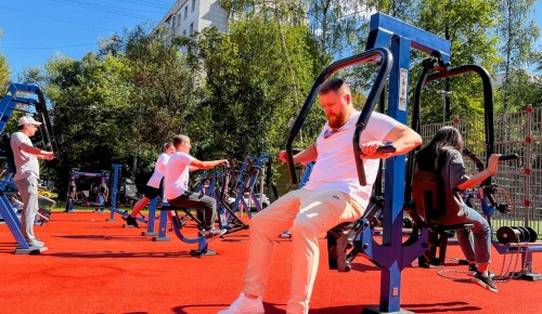 Москвичам рассказали об обустроенном спортивном кластере в Ломоносовском районе
