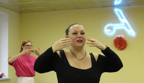 В «Атланте» открыли бесплатную студию гавайского танца
