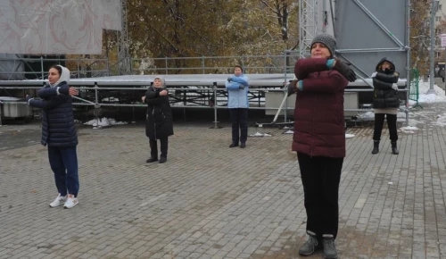 Участников проекта «Московское долголетие» приглашают на ноябрьские занятия в Воронцовский парк