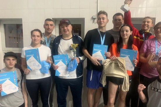 Команда Черемушек заняла второе место в окружном турнире по плаванию