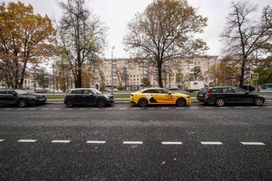 В ЮЗАО привели в порядок участок Ленинского проспекта