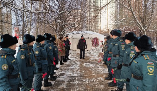 На улице Обручева прошло мероприятие в честь годовщины начала контрнаступления советских войск под Москвой