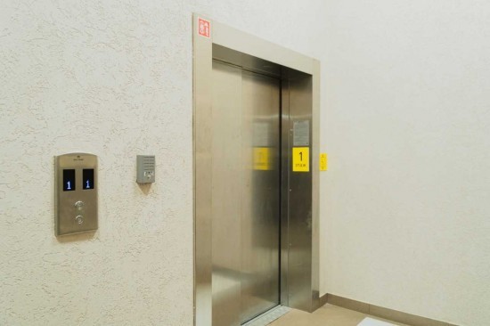 Лифт застрял в одном из домов Южного Бутова