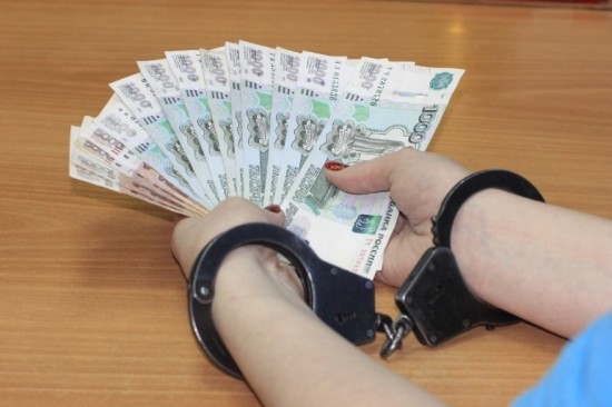 Полицейские из ЮЗАО задержали мошенниц, обманувших пенсионеров на 600 тысяч рублей