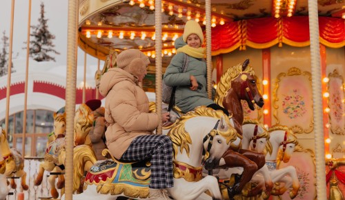 Четыре площадки фестиваля «Путешествие в Рождество» заработали на юго-западе Москвы