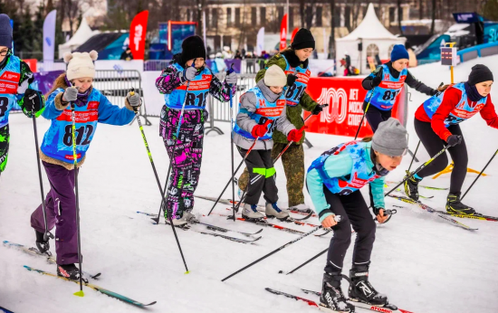 Участниками зимнего фестиваля школьного спорта в «Лужниках» стали тысячи москвичей