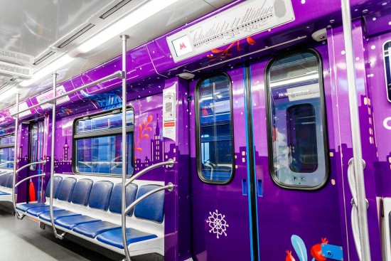 Новогодние поезда запустили на Калужско-Рижской линии метро 