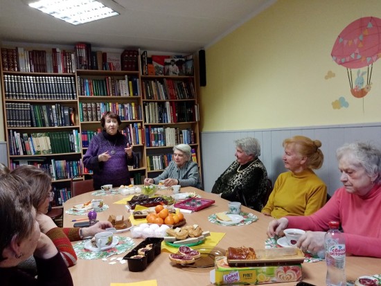 Библиотека №191 провела для «долголетов» программу «Рождественские встречи»