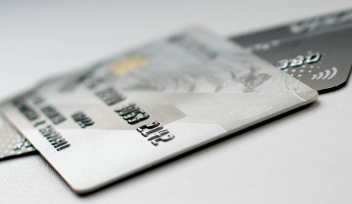 Полицейские из Академического района задержали мужчину, оплатившего покупки чужой картой