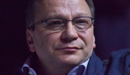 Игорь Угольников поддержал решение Владимира Путина участвовать в выборах