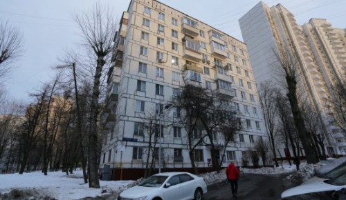 На юго-западе Москвы установили новые домовые и городские указатели