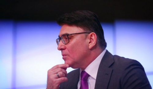 Александр Жаров заявил о своей поддержке решения Президента участвовать в мартовских выборах