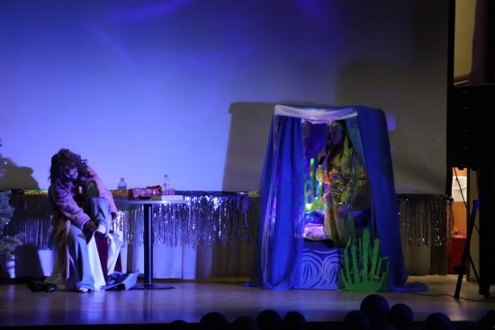 В СД «Обручевский» показали спектакль «Золотая рыбка. В ожидании чуда»