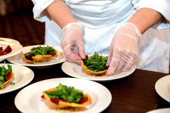 В отделении «Ломоносовское» ОК «Юго-Запад» долголетов обучают искусству кулинарии