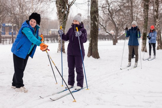 Жителей Ломоносовского района приглашают в Воронцовский парк на лыжные тренировки