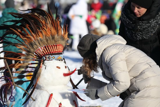 Дворец пионеров приглашает поучаствовать в конкурсе на создание лучшего снеговика 17 февраля 