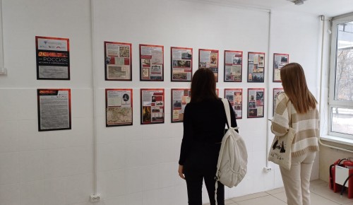 В выставочном зале Варги открыли экспозицию «Донбасс-Россия: история и современность»