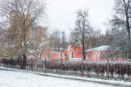 В Воронцовском парке до 4 февраля закрыт каток «Усадебный»