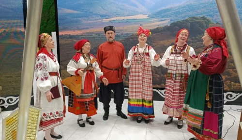 Ансамбль «Жива» выступил на международной выставке-форуме «Россия»