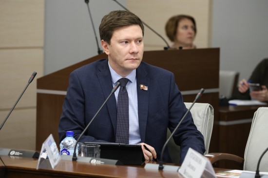 Александр Козлов: Открытие новых школ и садов повысит привлекательность ТиНАО для семей с детьми