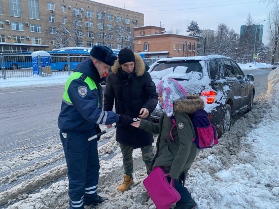 На юго-западе столицы автоинспекторы провели профилактическую акцию «Родительский патруль»