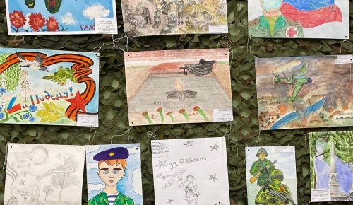 Ученики школы №7 победили в районном конкурсе рисунков «Защитники Отечества»